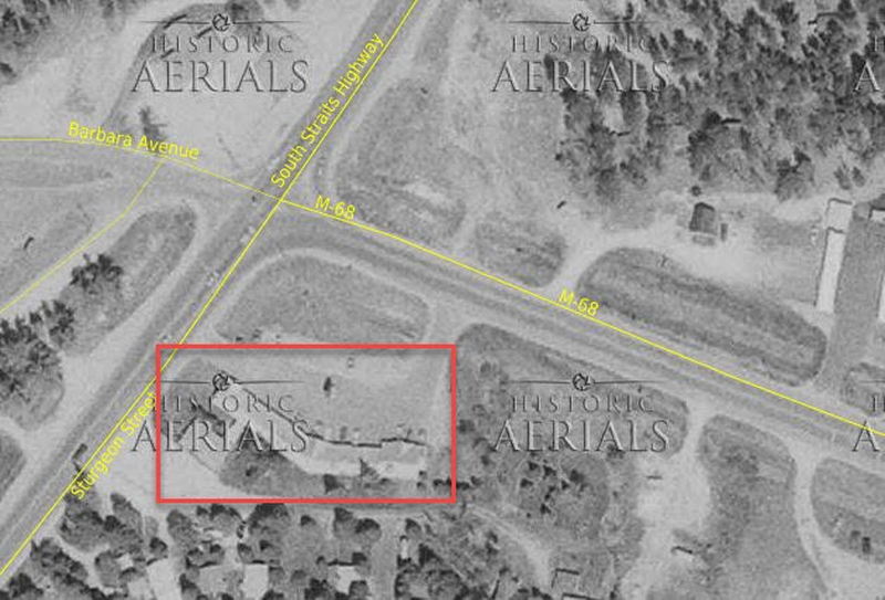 Happy Hollow Motel (Robertsons Motel) - 1981 Aerial (newer photo)